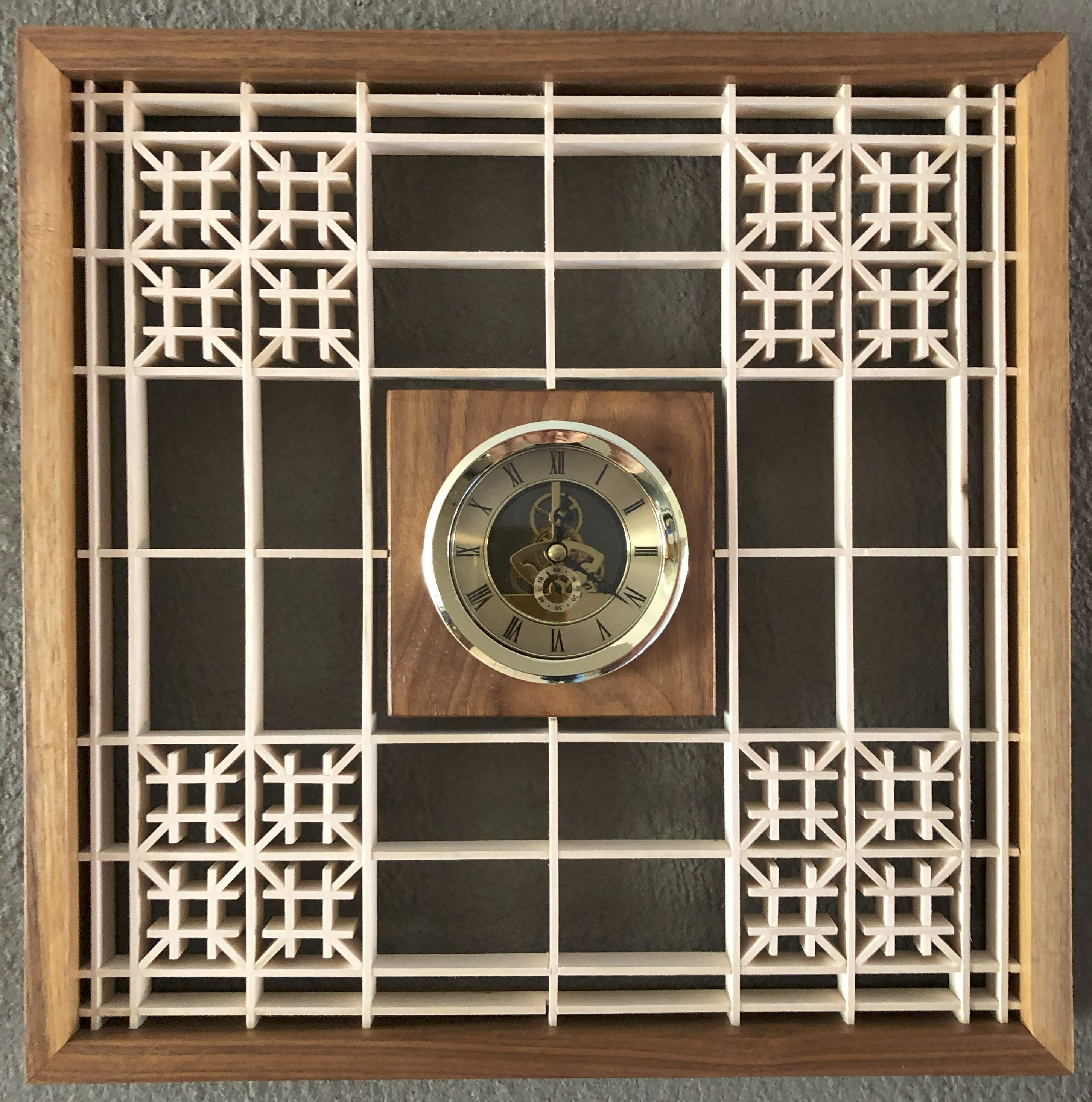 Elegant Kumiko Pattern Wall Clock